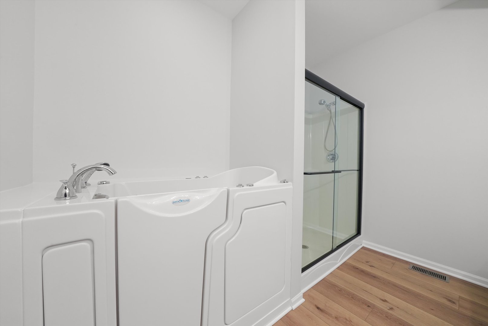 669 Bridgeman Lane Romeoville, IL 60446 - Photo 23 of 31 Gallery Image 23
