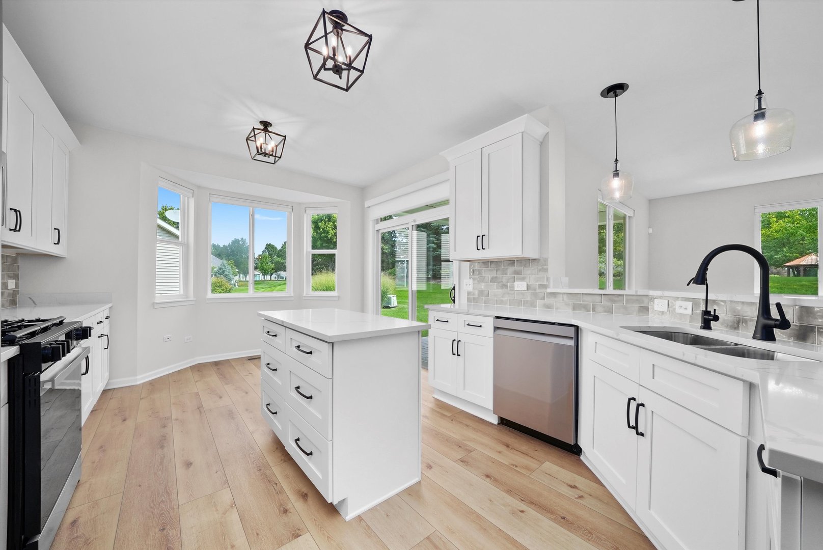 669 Bridgeman Lane Romeoville, IL 60446 - Photo 9 of 31 Gallery Image 9