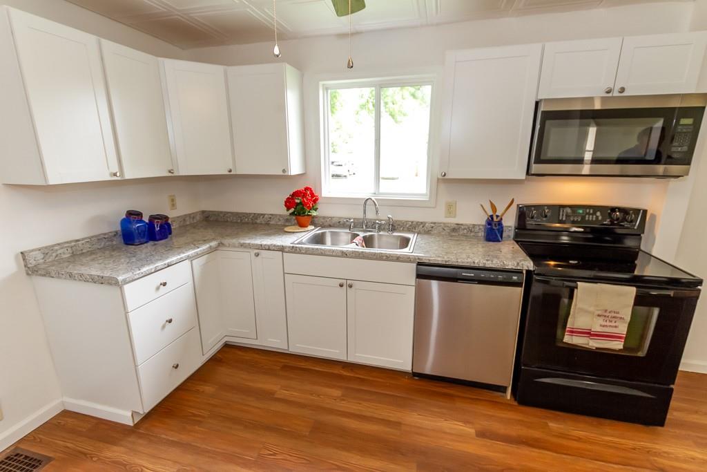 2806 Brill Road Indianapolis, IN 46225 - Photo 8 of 29 Gallery Image 8
