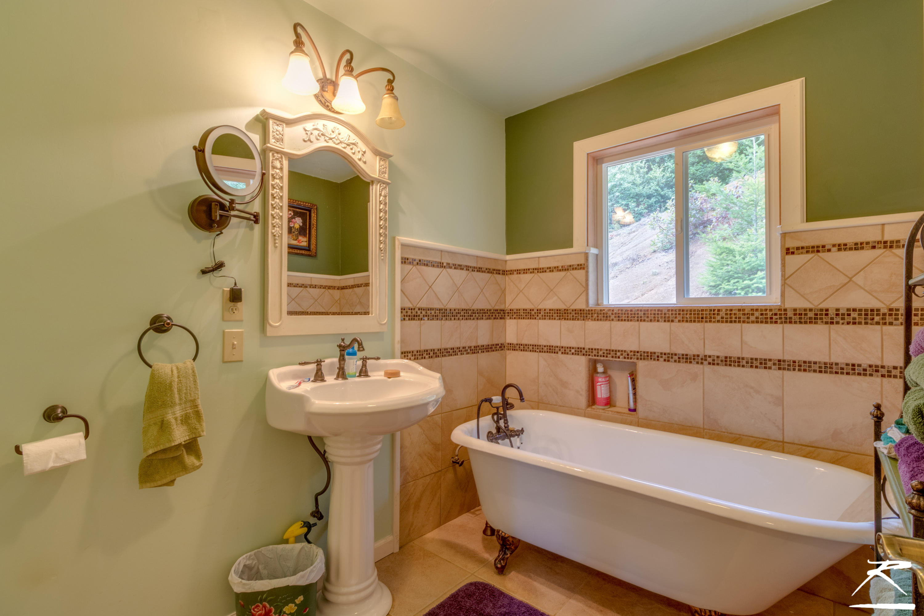 9675 Dyerville Loop Road Myers Flat, CA 95554 - Photo 12 of 30 9675-Dyerville-Loop-Road-Myers-Flat-CA-1