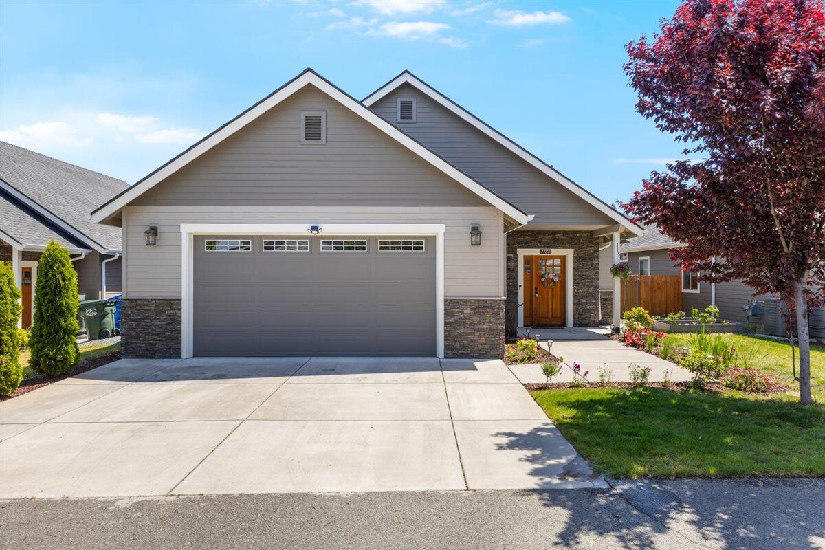 1788 Harbeck Road Grants Pass, OR 97527 - Photo 1 of 30 01-CI_8738