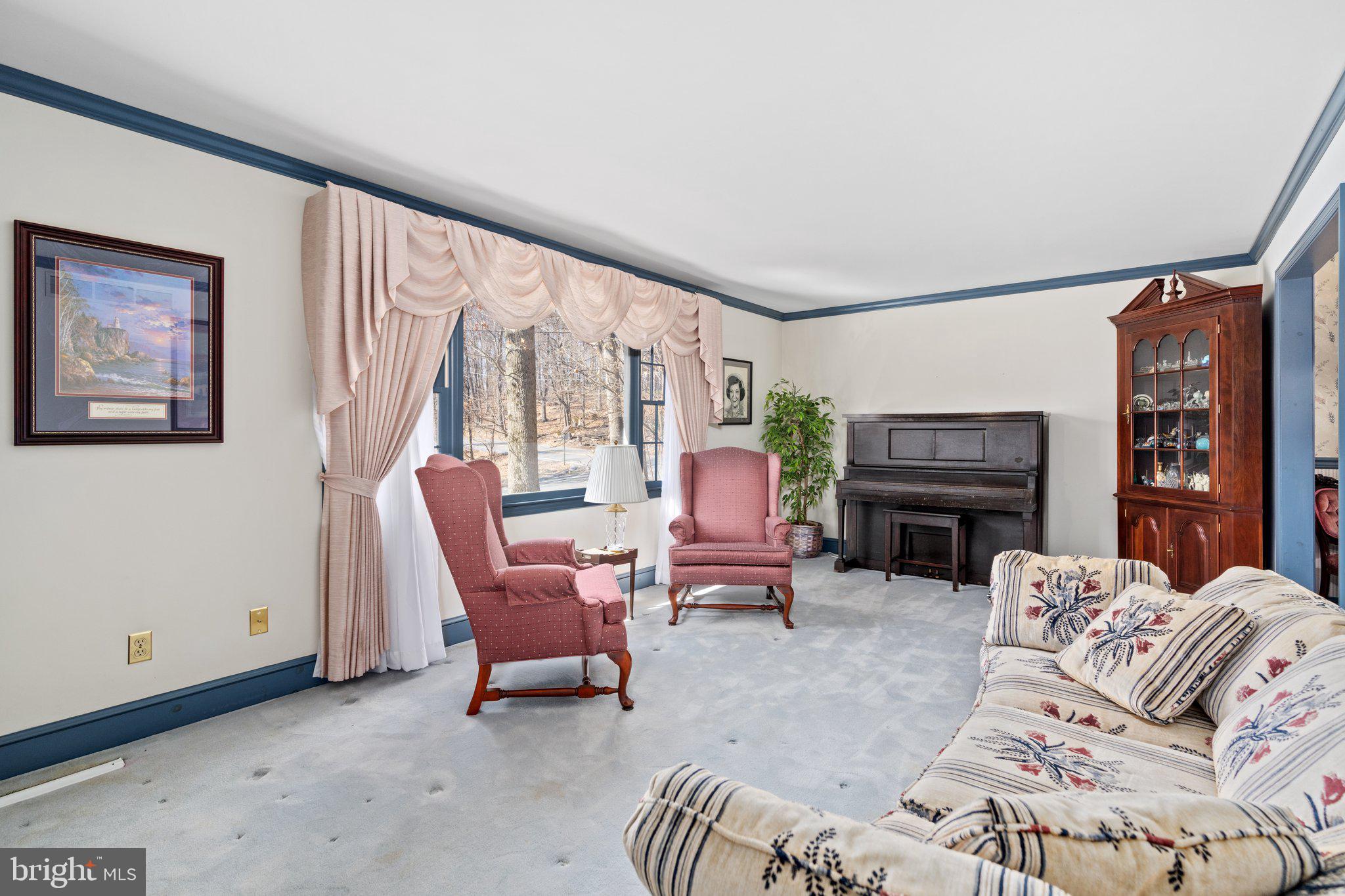 795 Church Lane Road Reading, PA 19606 - Photo 3 of 39