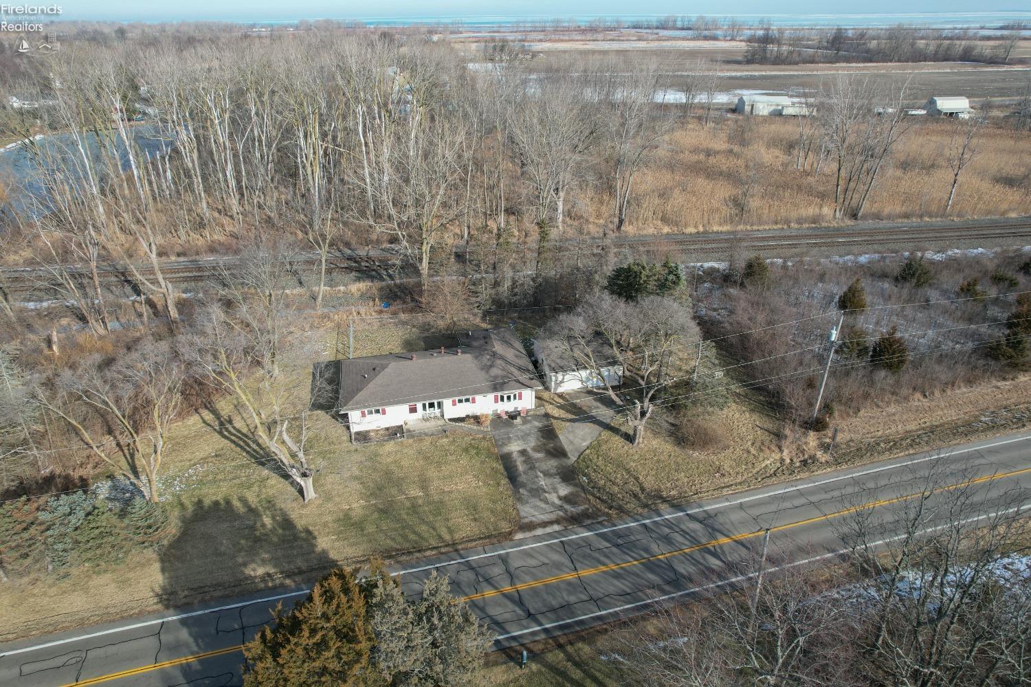 3275 West Harbor Road Port Clinton, OH 43452 - Photo 19 of 39 Gallery Image 19
