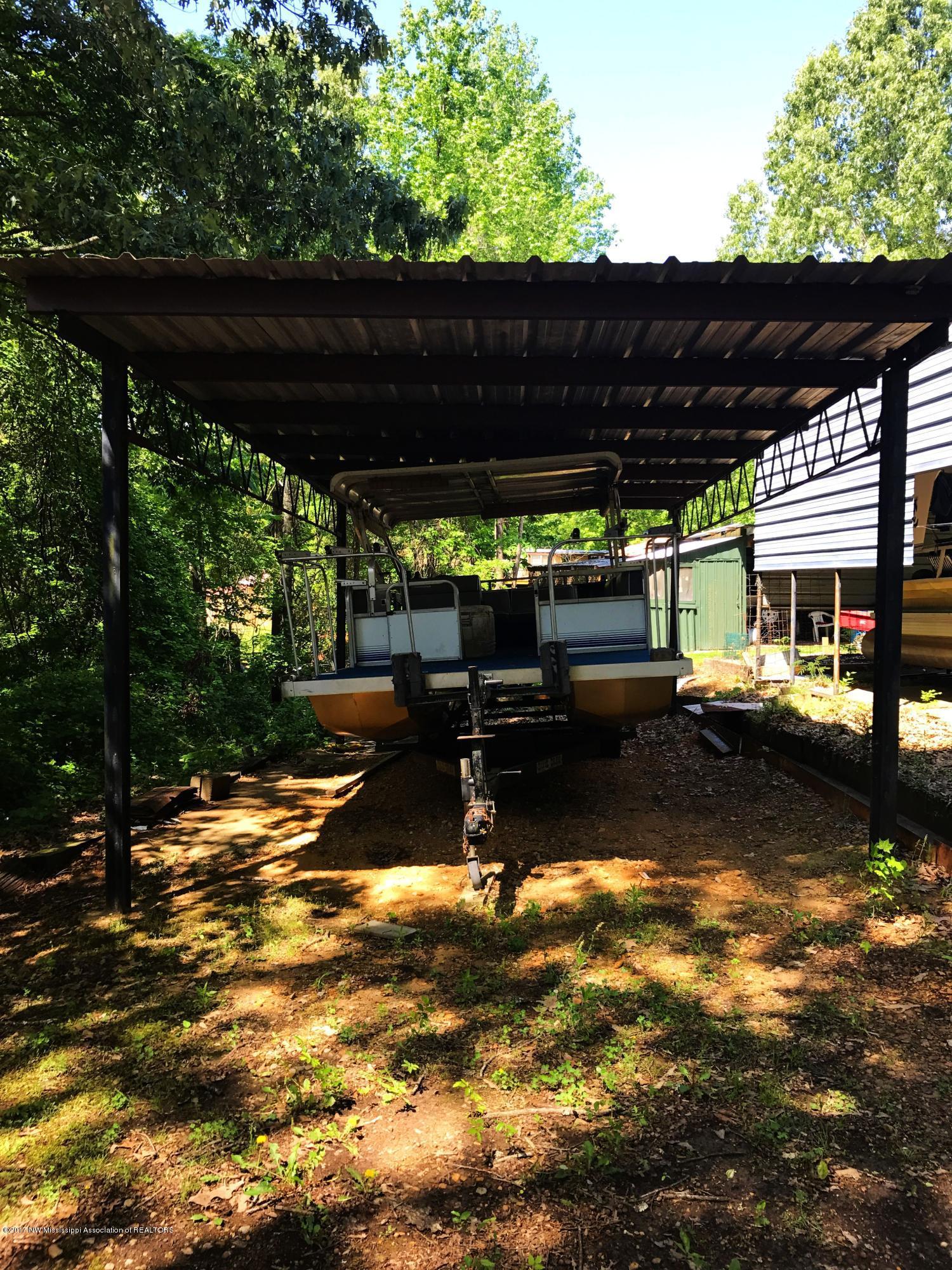 792 Chickasaw Road Pope, MS 38658 - Photo 11 of 53 IMG_3637