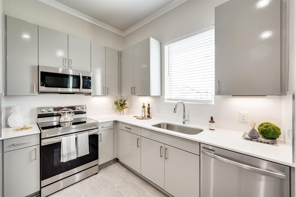 8227 Idyllic Place McKinney, TX 75071 - Photo 11 of 21