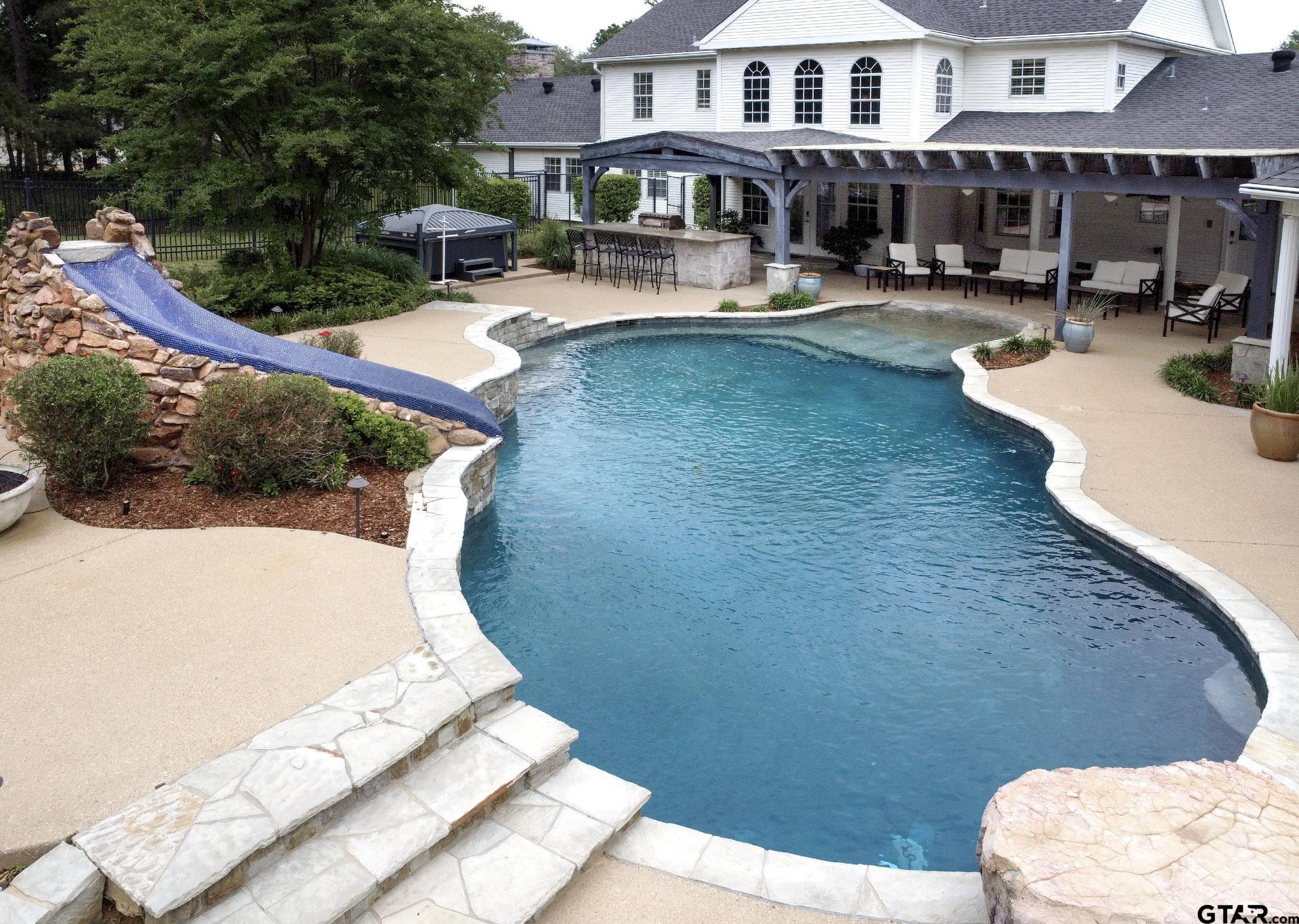 18722 Ridgeline Road Tyler, TX 75703 - Photo 42 of 47 Ready for your summer adventures and fun.