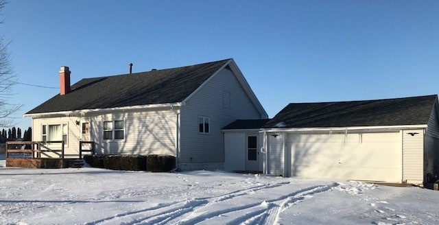 27210 Capp Road Sterling, IL 61081 - Photo 1 of 7