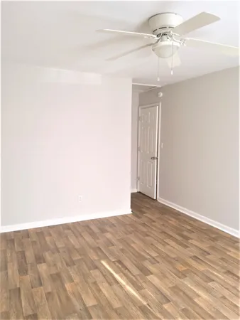 $1,550 | 137 Susan Drive, Unit B, Summerville, SC 29485