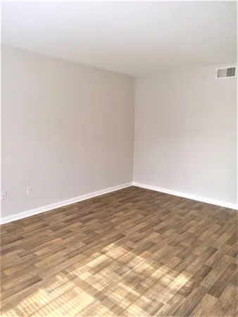 $1,550 | 137 Susan Drive, Unit B, Summerville, SC 29485