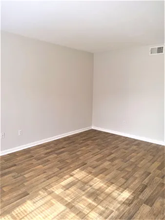 $1,550 | 137 Susan Drive, Unit B, Summerville, SC 29485