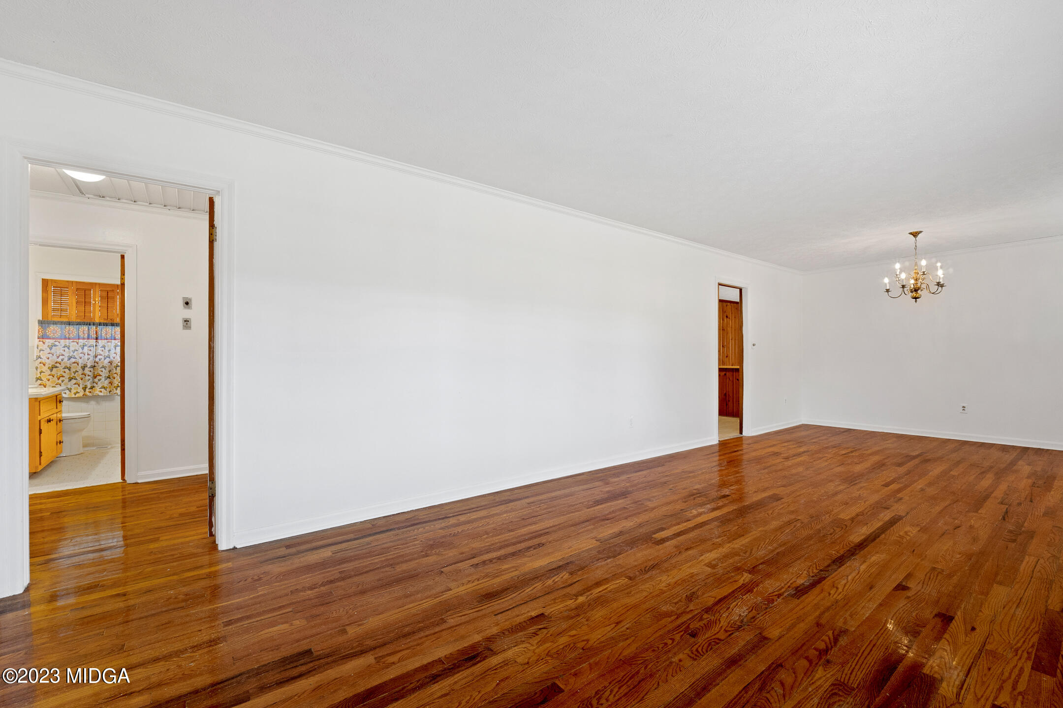 632 McDonough Road Jackson, GA 30233 - Photo 5 of 36 DSC08484