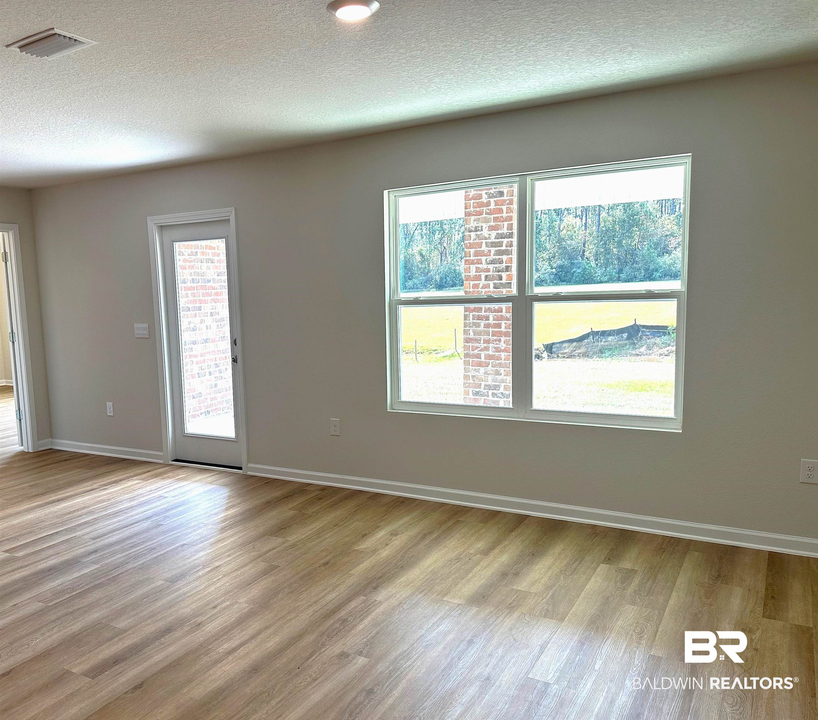 1227 Hayward Loop Foley, AL 36535 - Photo 7 of 29 Dining area
