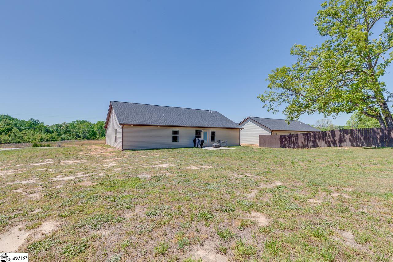 1625 Currys Lake Road Gray Court, SC 29645 - Photo 31 of 32