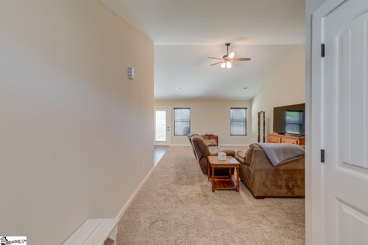 1625 Currys Lake Road Gray Court, SC 29645 - Photo 5 of 32