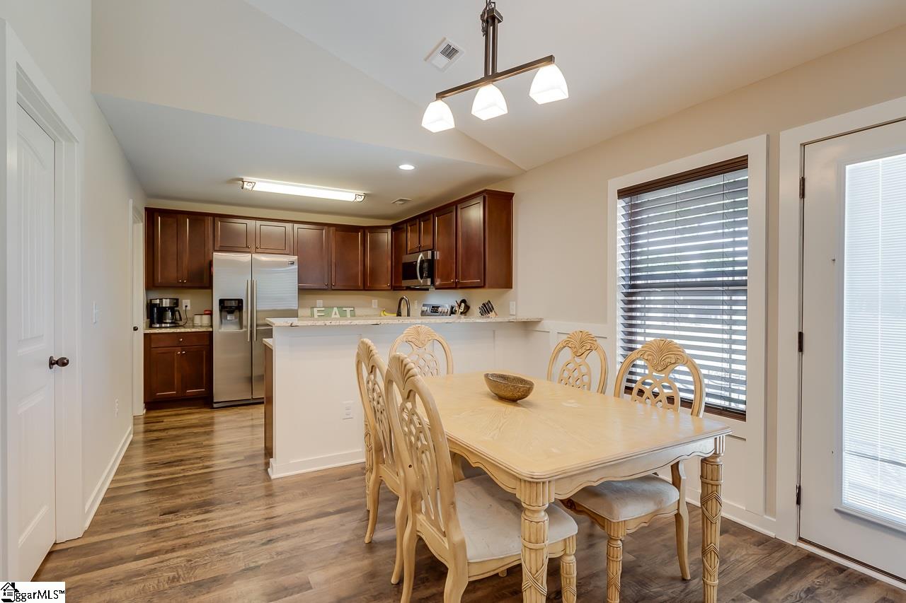 1625 Currys Lake Road Gray Court, SC 29645 - Photo 10 of 32
