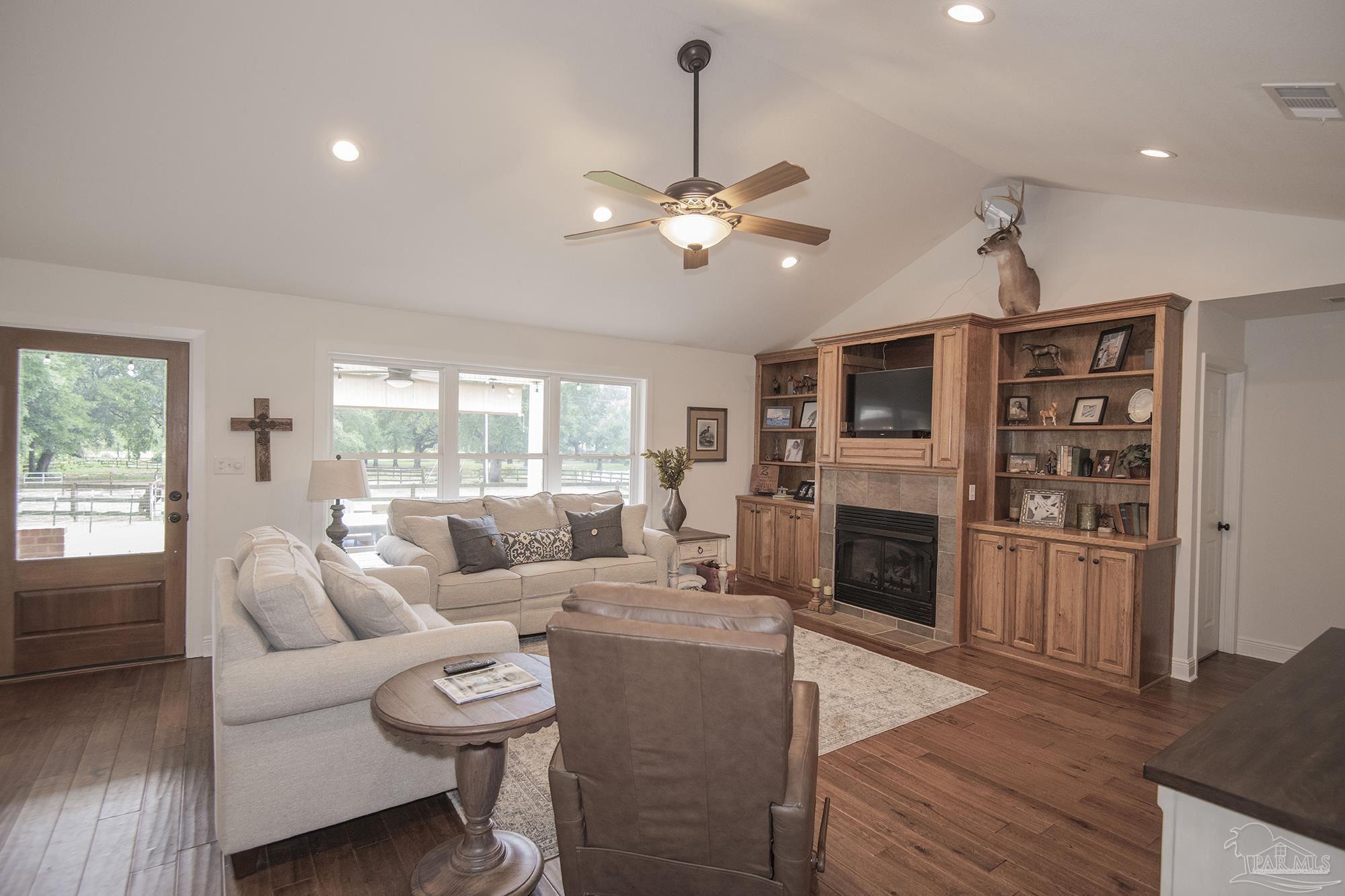 5351 Bella Ridge Milton, FL 32570 - Photo 12 of 50