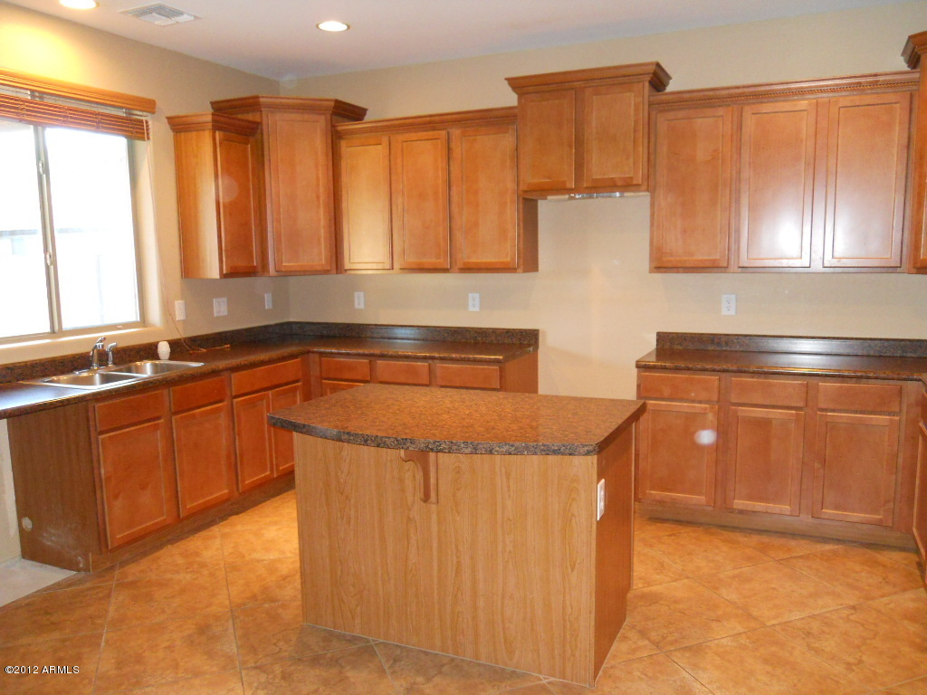 8835 West Payson Road Tolleson, AZ 85353 - Photo 16 of 19 Kitchen