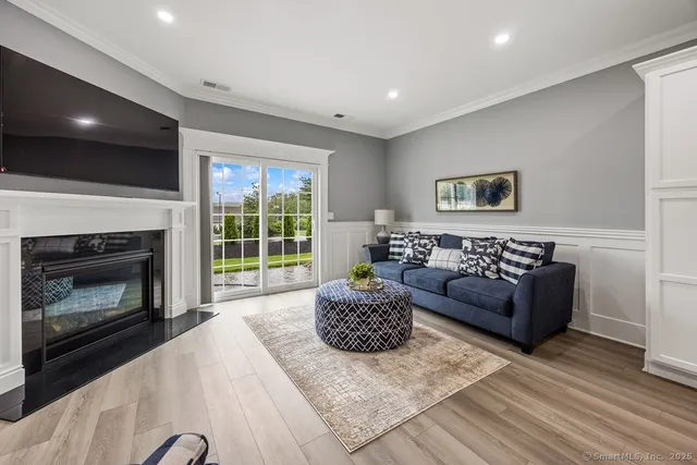 $389,000 | 210 Munson Road, Unit 3C, Wolcott, CT 06716