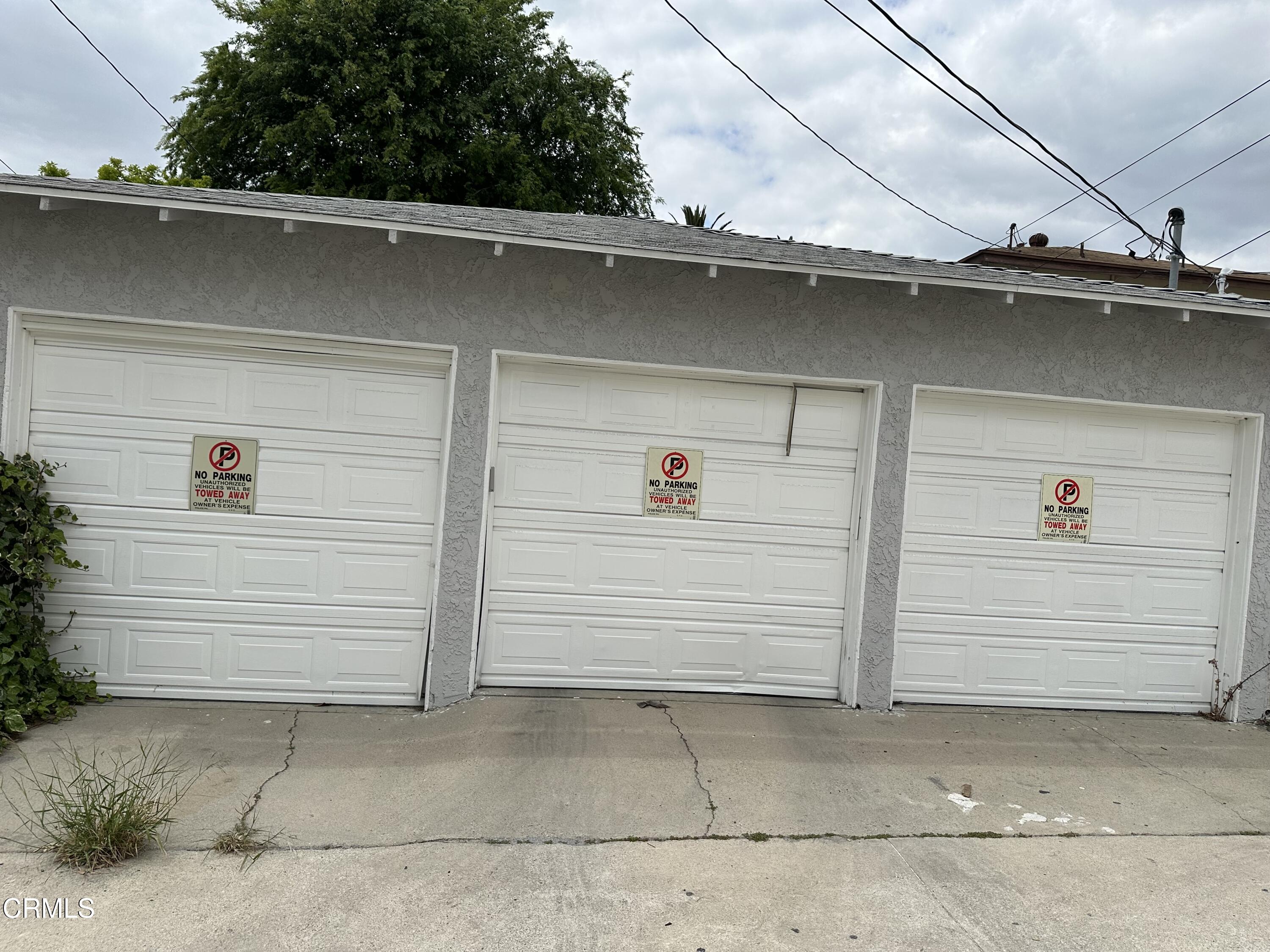 1148 Spazier Avenue, Unit B Glendale, CA 91201 - Photo 31 of 31 a view of a garage