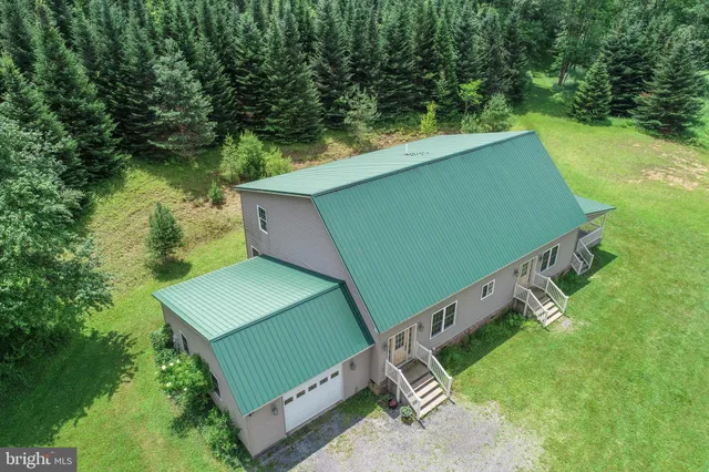 a view of a lake in front of house