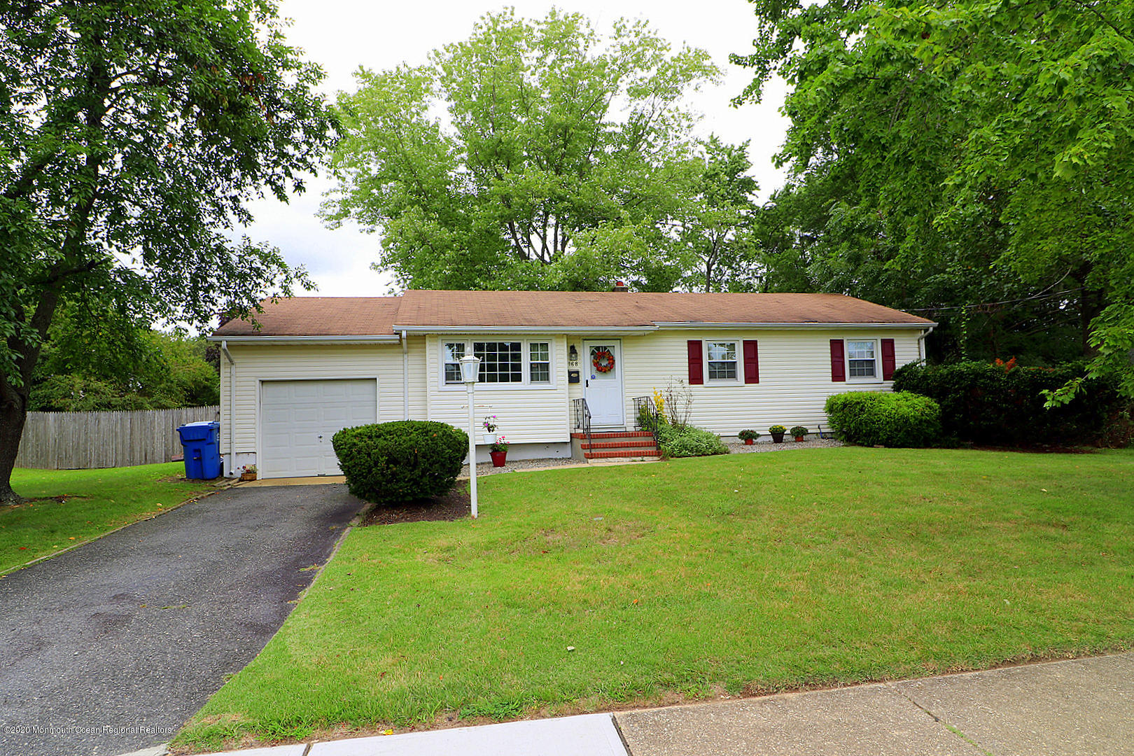 168 Newbury Road Howell, NJ 07731 - Photo 3 of 45 3