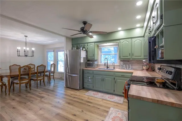 $339,900 | 227 North Woodson Drive, Raymore, MO 64083