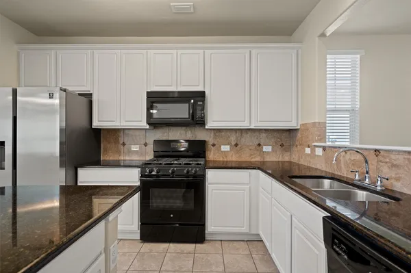 $330,000 | 423 Wetzel, Kyle, TX 78640