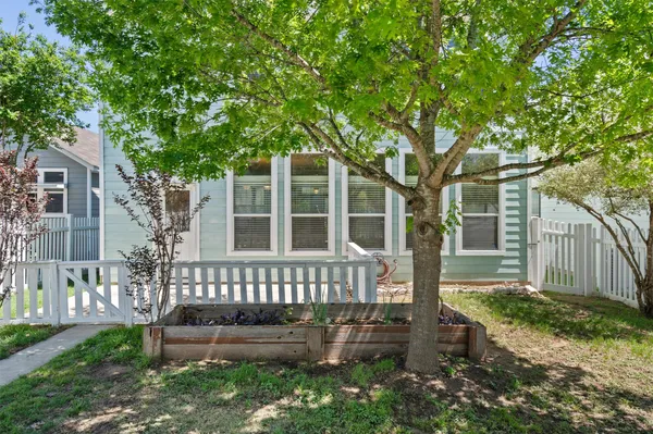 $330,000 | 423 Wetzel, Kyle, TX 78640