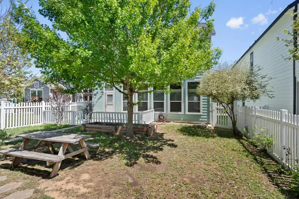 $330,000 | 423 Wetzel, Kyle, TX 78640