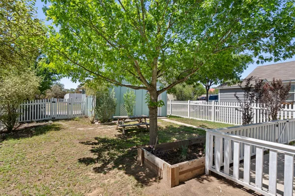 $330,000 | 423 Wetzel, Kyle, TX 78640