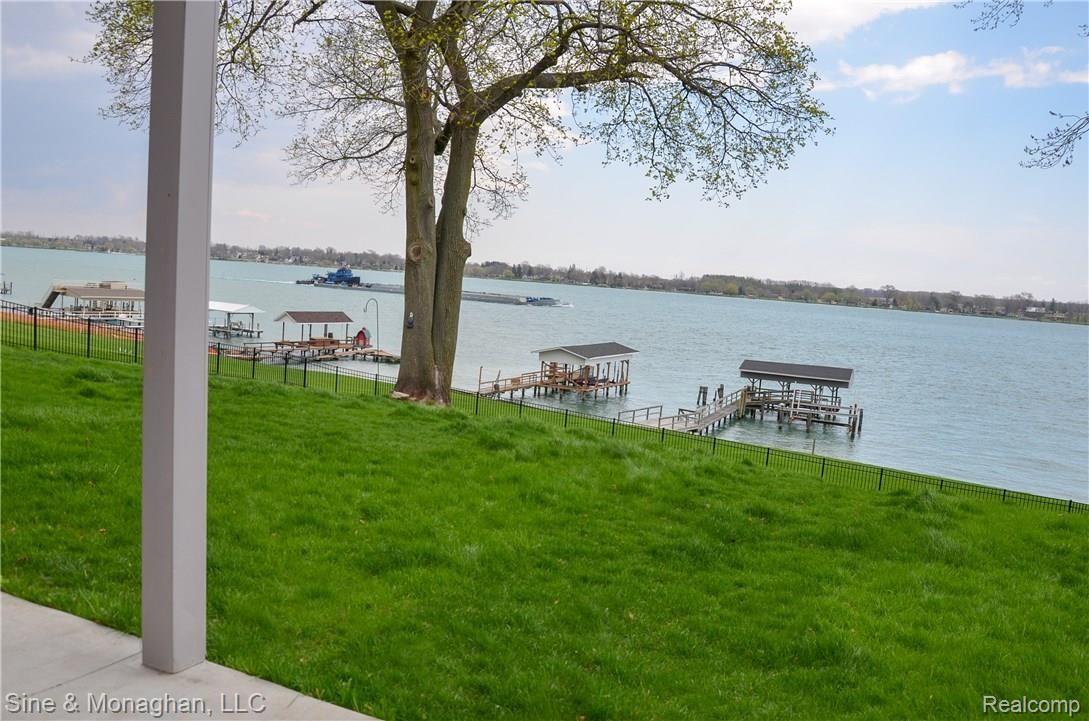 622 North Riverside Avenue St. Clair, MI 48079 - Photo 43 of 49 43.jpg