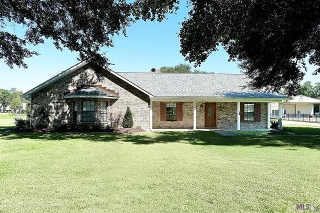 $550,000 | 1119 Highway 20, Thibodaux, LA 70301