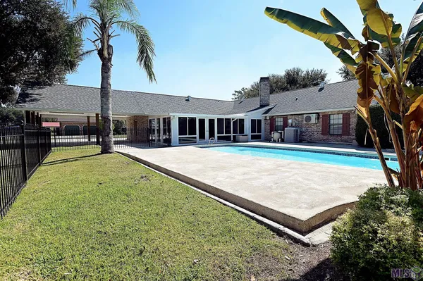 $539,000 | 1119 Highway 20, Thibodaux, LA 70301