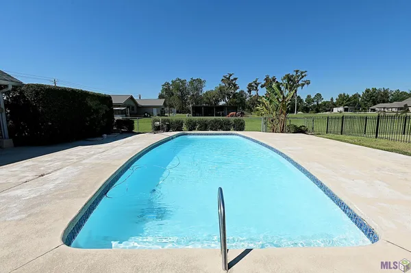 $539,000 | 1119 Highway 20, Thibodaux, LA 70301