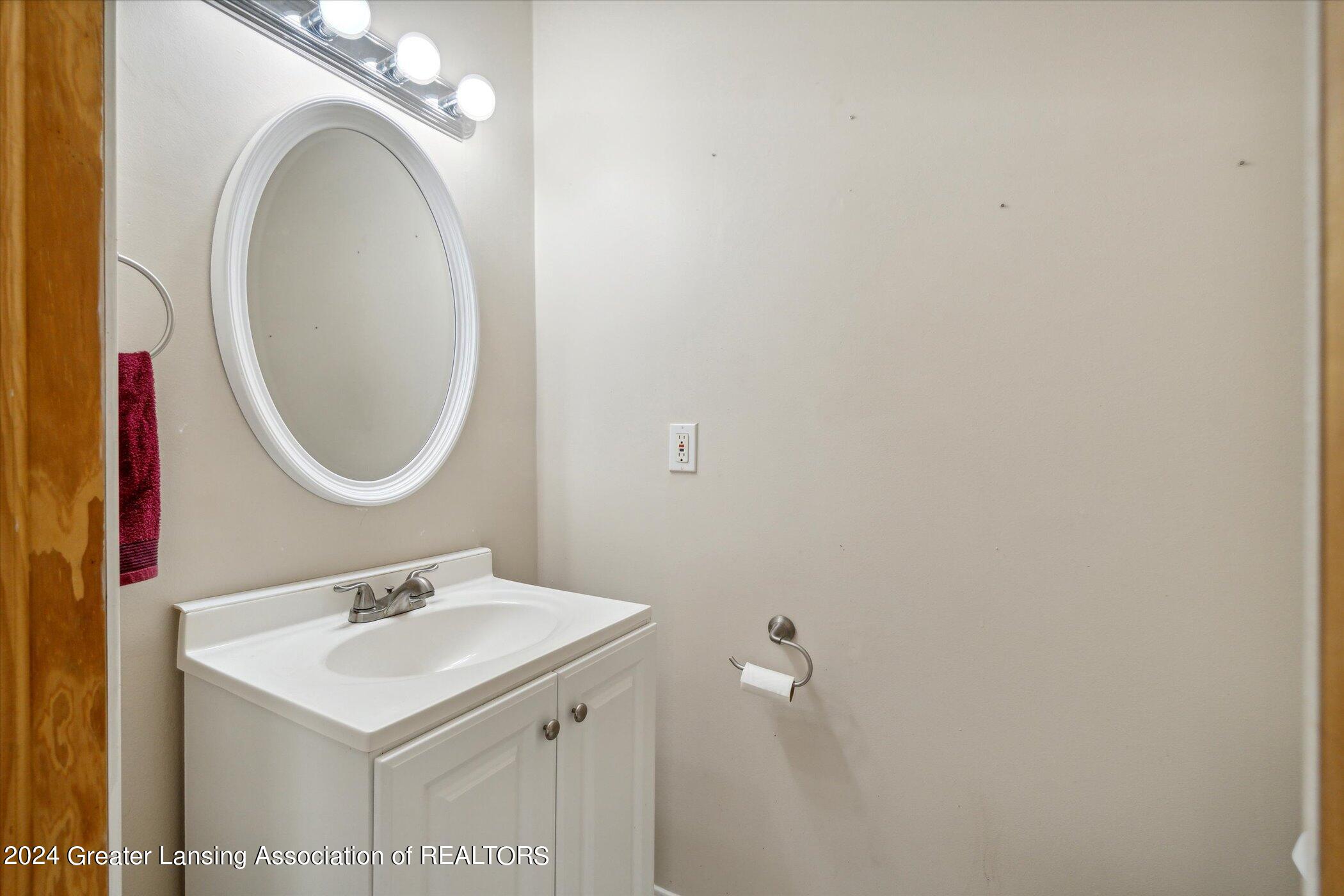 10 Sherwood Road Williamston, MI 48895 - Photo 24 of 74 23-10-Sherwood-Rd-Williamston-MI-48895-W