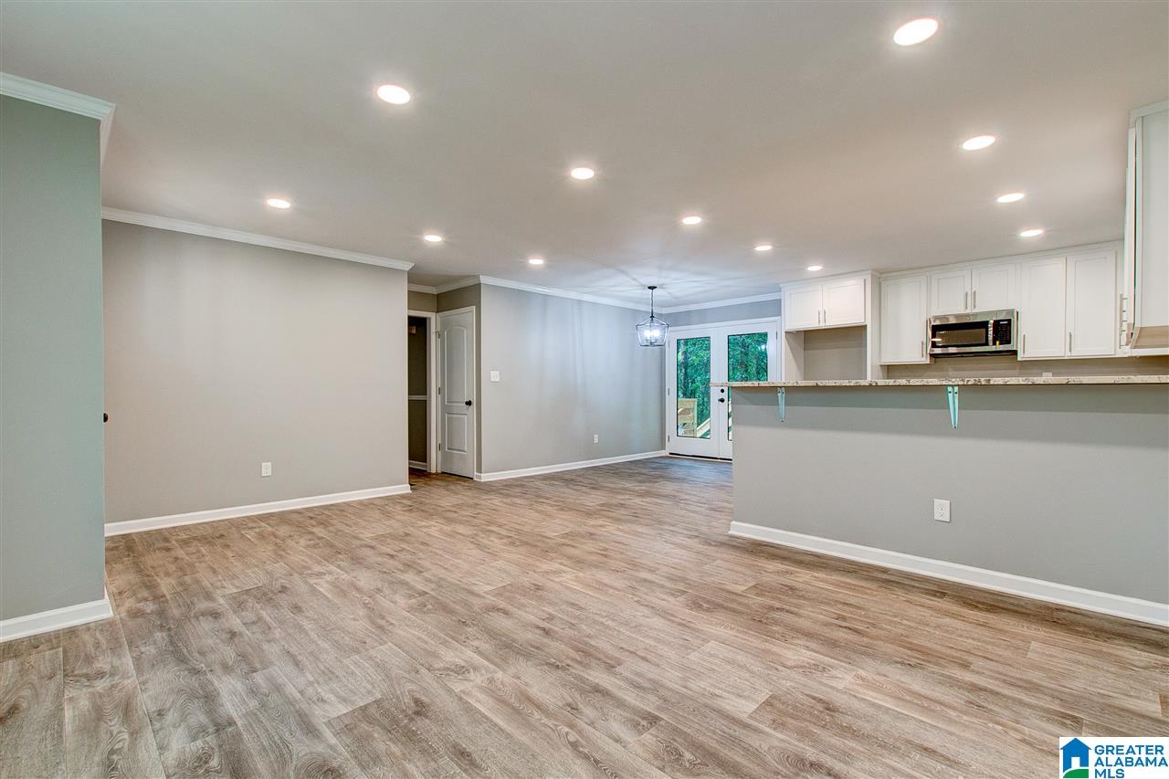 2718 Ray Way Birmingham, AL 35235 - Photo 7 of 21