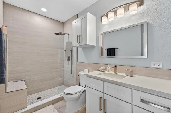 $2,800 | 210 3rd Street West, Unit 8305, Bradenton, FL 34205