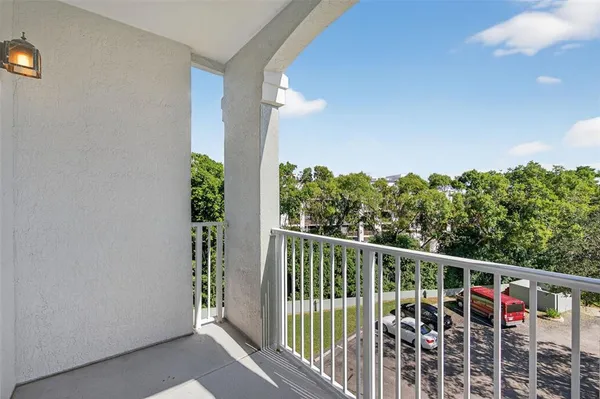 $2,800 | 210 3rd Street West, Unit 8305, Bradenton, FL 34205