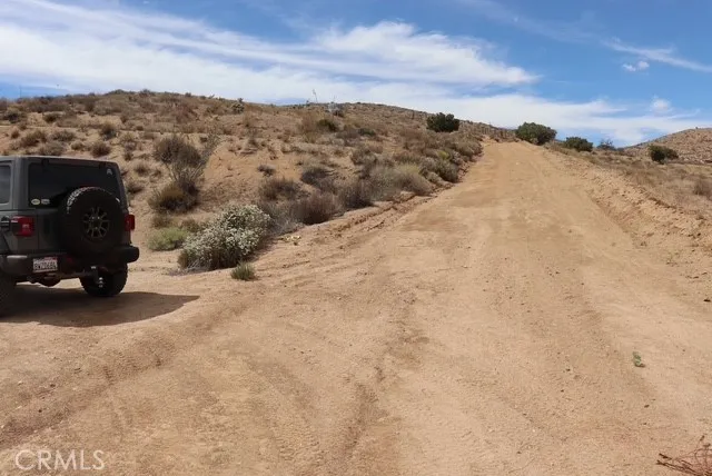 a view of a sky view