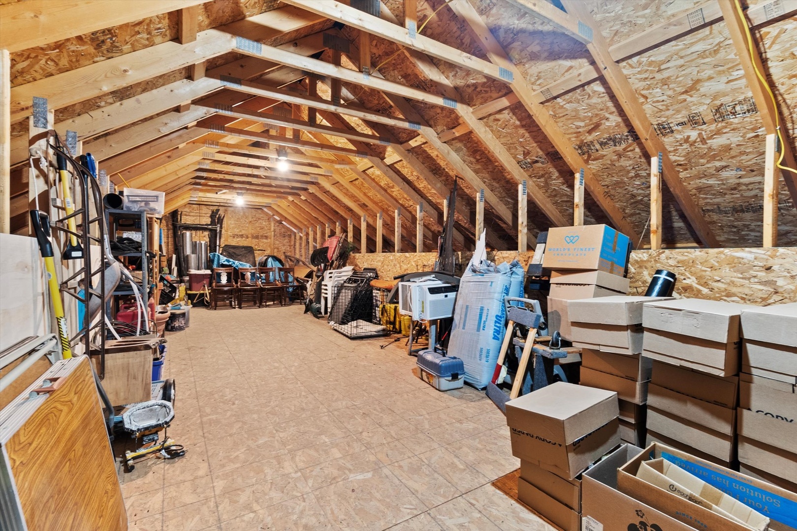 15344 Norrish Road Morrison, IL 61270 - Photo 41 of 50 a view of a room with gym equipment