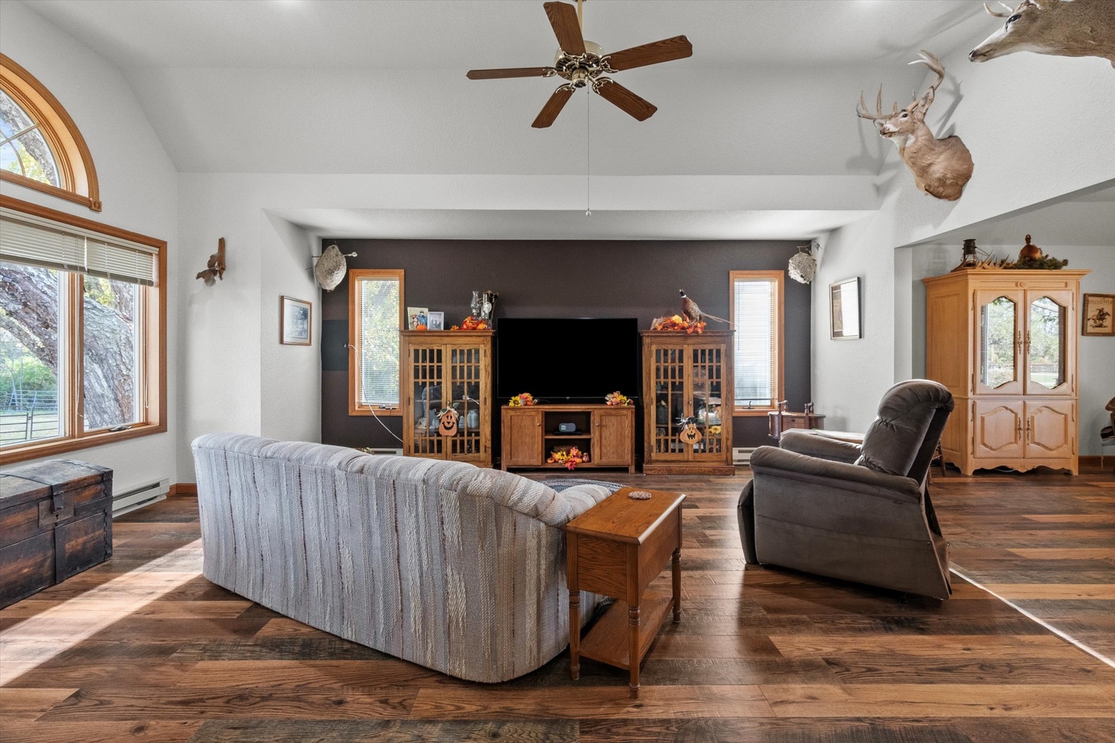 15344 Norrish Road Morrison, IL 61270 - Photo 5 of 50 a living room with furniture and a large window