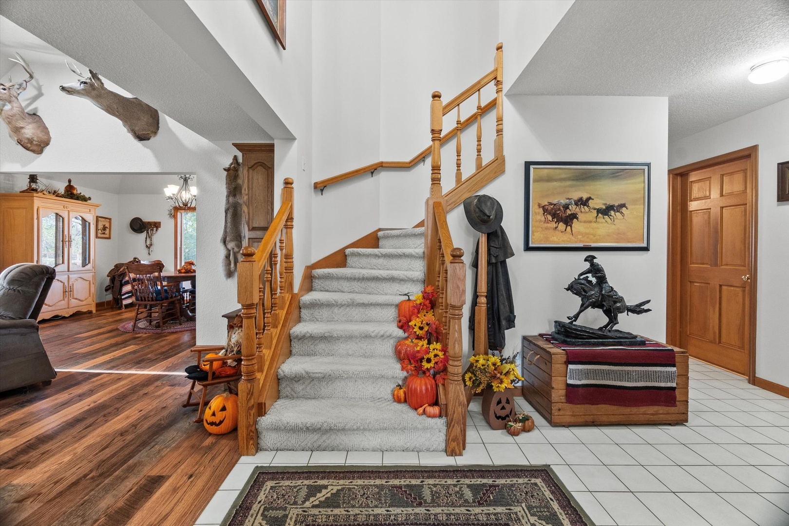 15344 Norrish Road Morrison, IL 61270 - Photo 10 of 54 a view of hall way with furniture and entryway