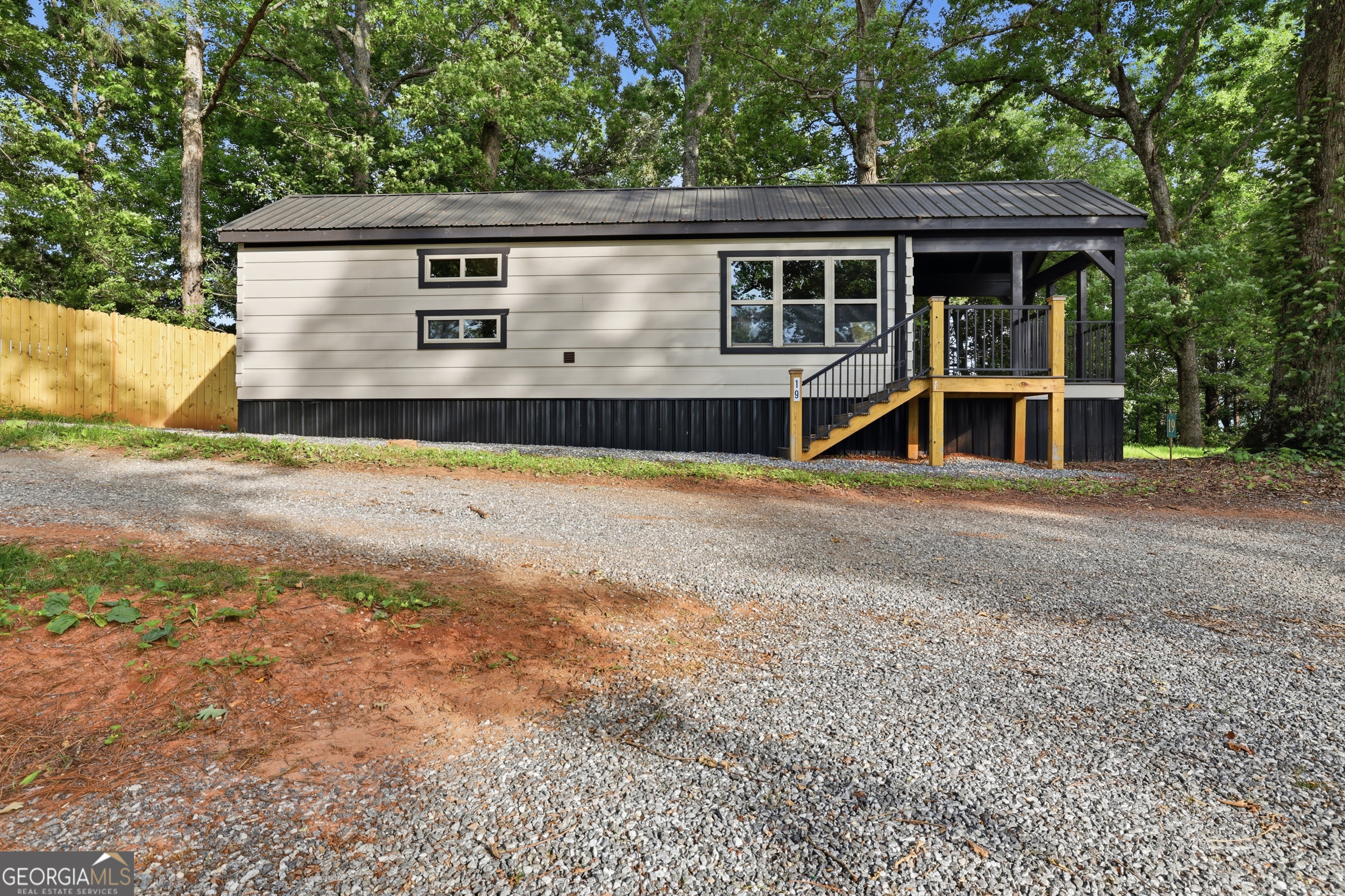 527 Saunders Road, Unit 19 Franklin, NC 28734 - Photo 3 of 20