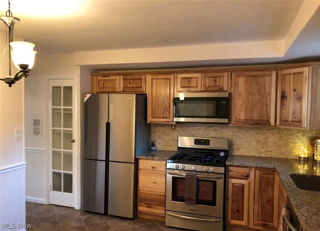 1227 Haverston Road Lyndhurst, OH 44124 - Photo 9 of 35