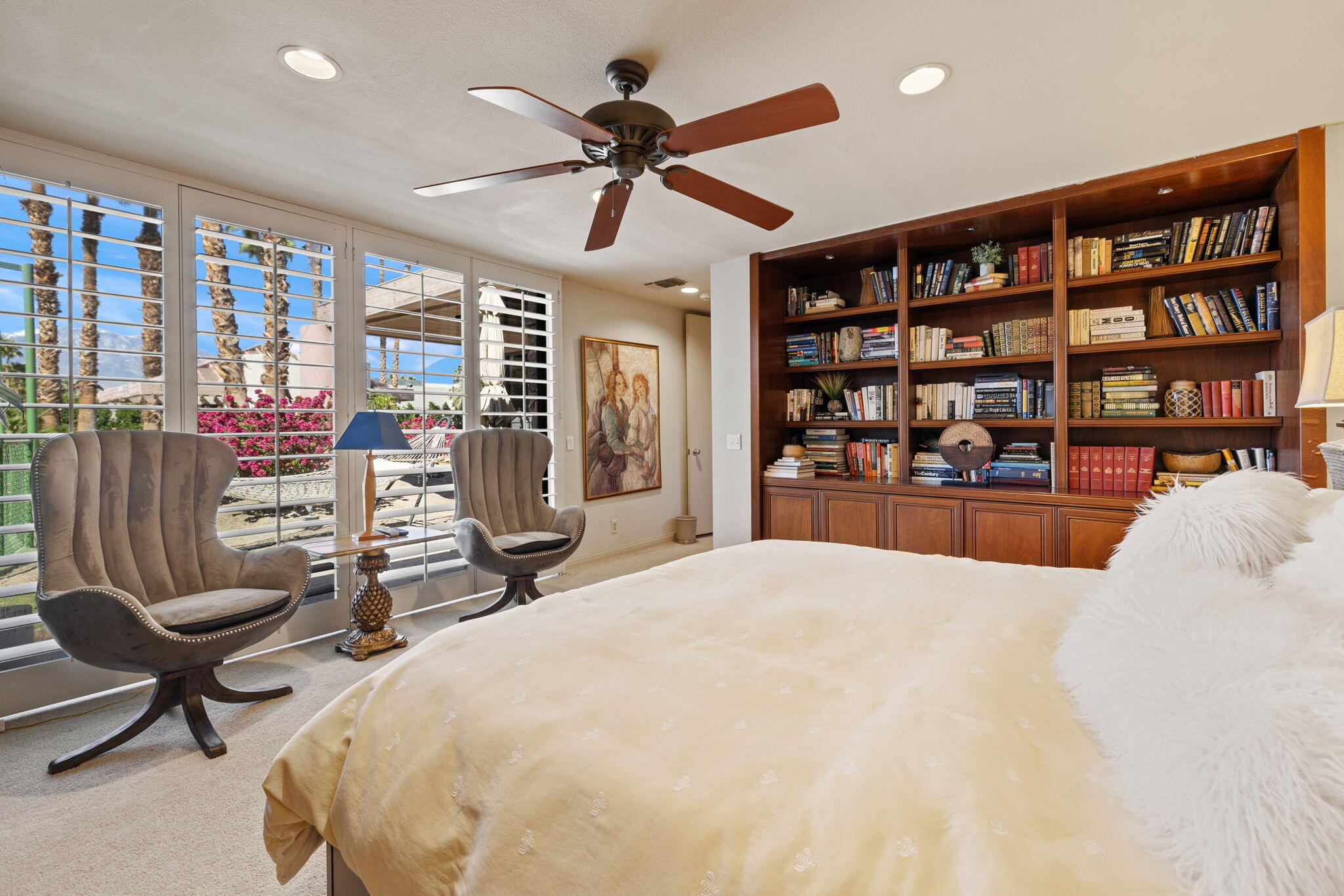 7 Big Sioux Road Rancho Mirage, CA 92270 - Photo 37 of 64 a bed room with a bed and a chair