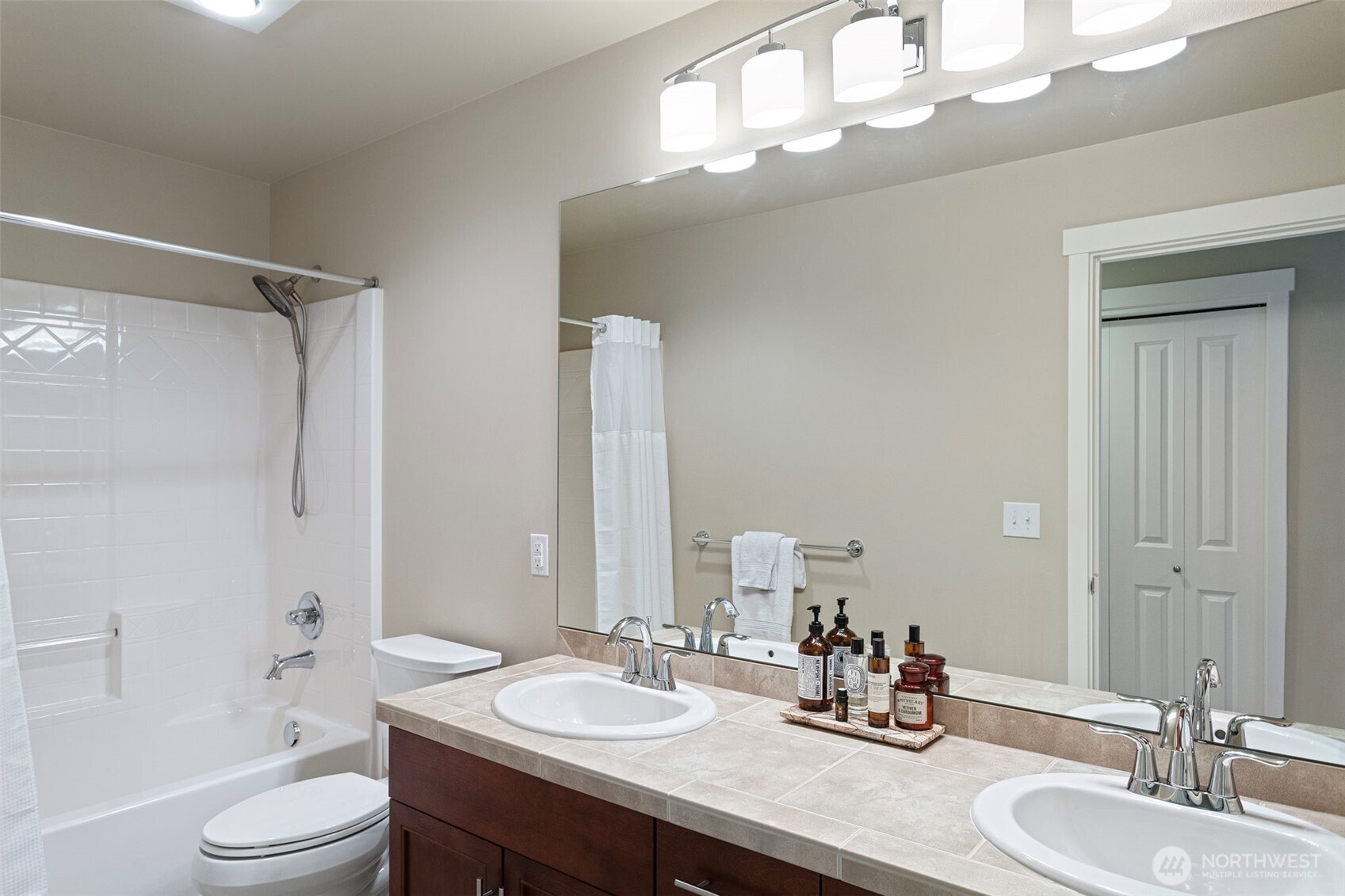 21614 36th Drive Southeast Bothell, WA 98021 - Photo 33 of 39