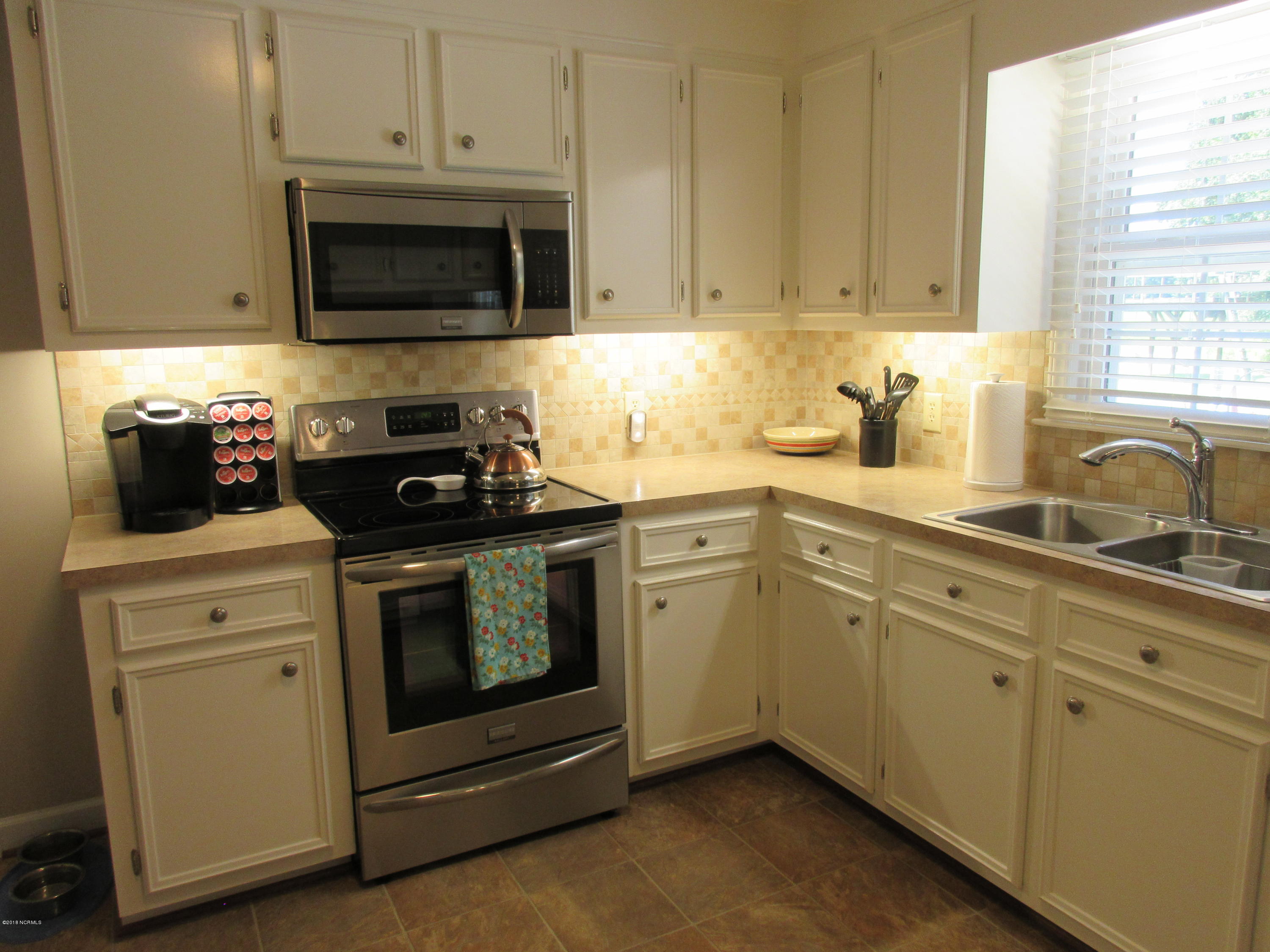 400 Northwood Road Washington, NC 27889 - Photo 11 of 42 Kitchen