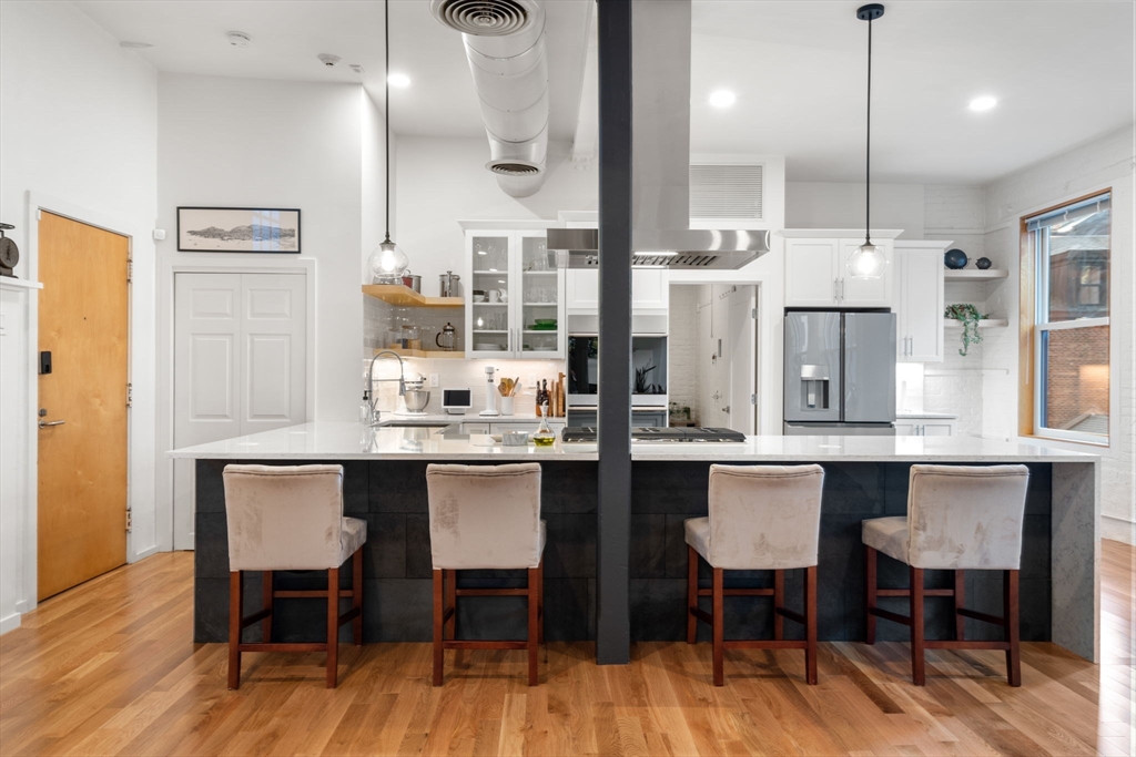 76 Batterymarch Street, Unit 5 Boston, MA 02110 - Photo 11 of 38