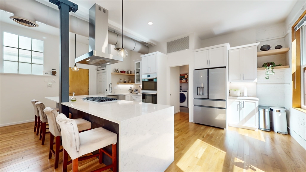 76 Batterymarch Street, Unit 5 Boston, MA 02110 - Photo 12 of 38