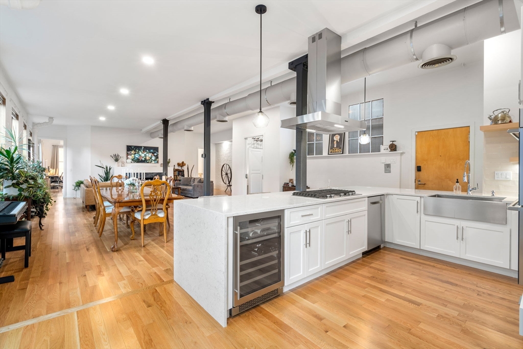 76 Batterymarch Street, Unit 5 Boston, MA 02110 - Photo 15 of 38